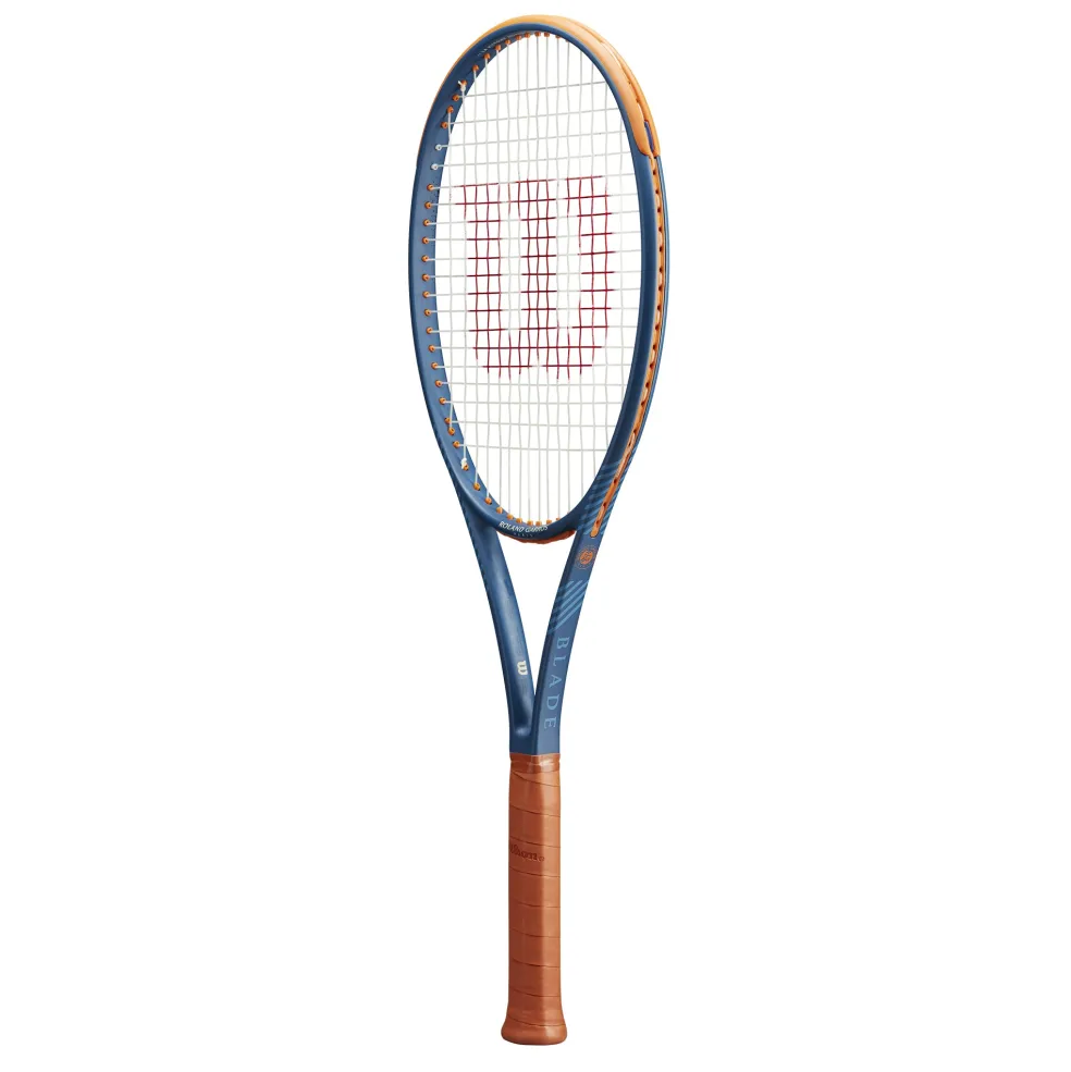 Wilson Blade 98 V9 tennisracket 2024