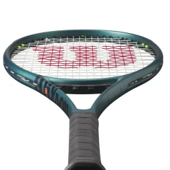 Wilson Blade 101L V9 tennisracket